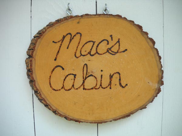 Mac's Cabin